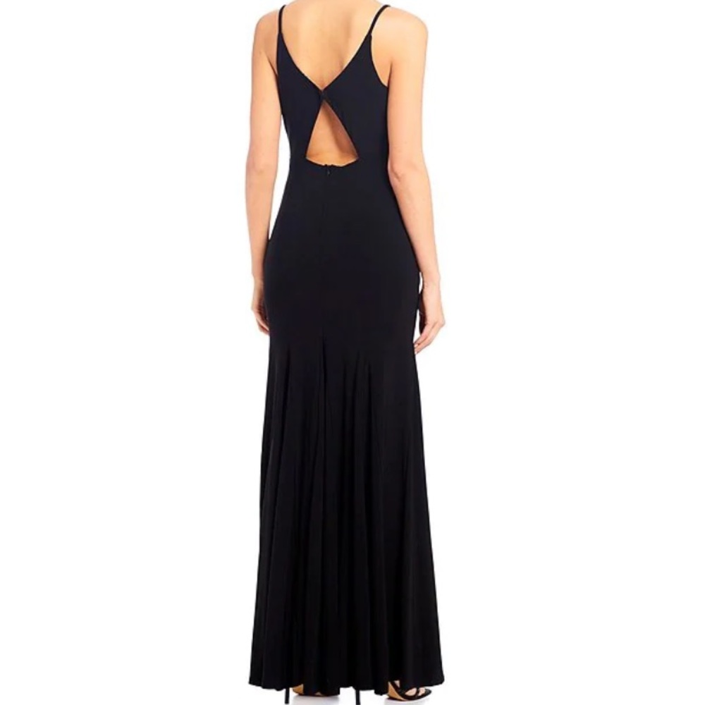 Jump Spaghetti Strap Beaded-Illusion-Inset Long Dress
Color:Black / Size:5